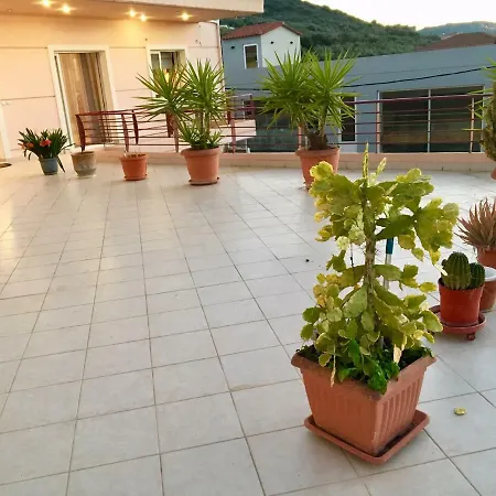 Luxury House In With A Great View Balcony