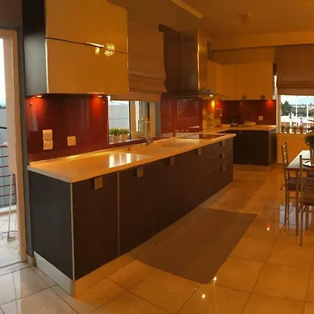 Luxury House In With A Great View Balcony