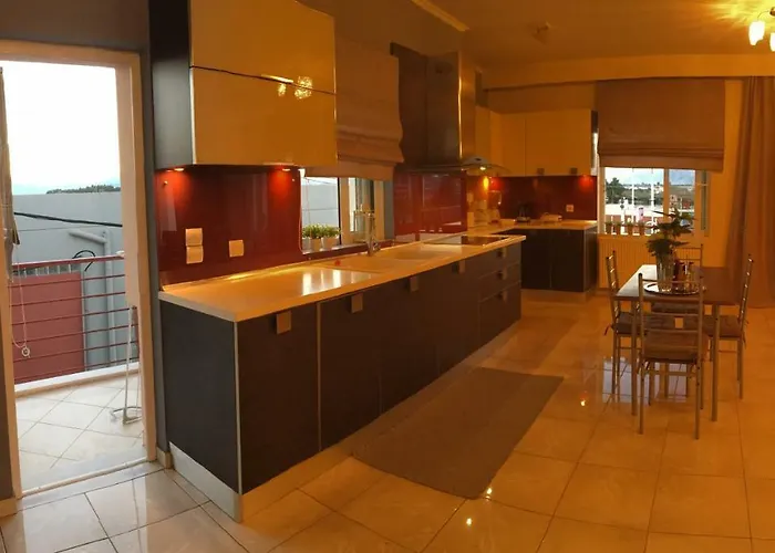 Luxury House In With A Great View Balcony