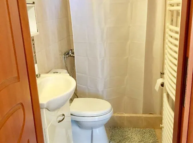 Luxury House In With A Great View Balcony דירה *