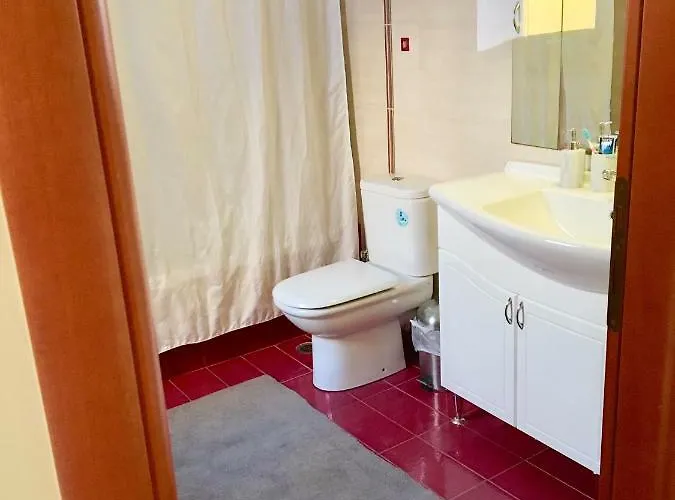 Luxury House In With A Great View Balcony דירה *